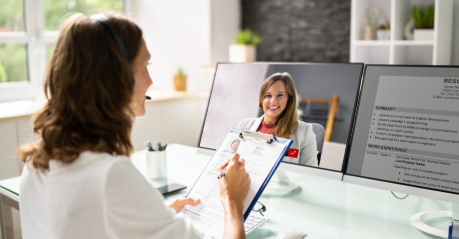Confident job seeker speaking during a video interview, showing calm and professional posture.